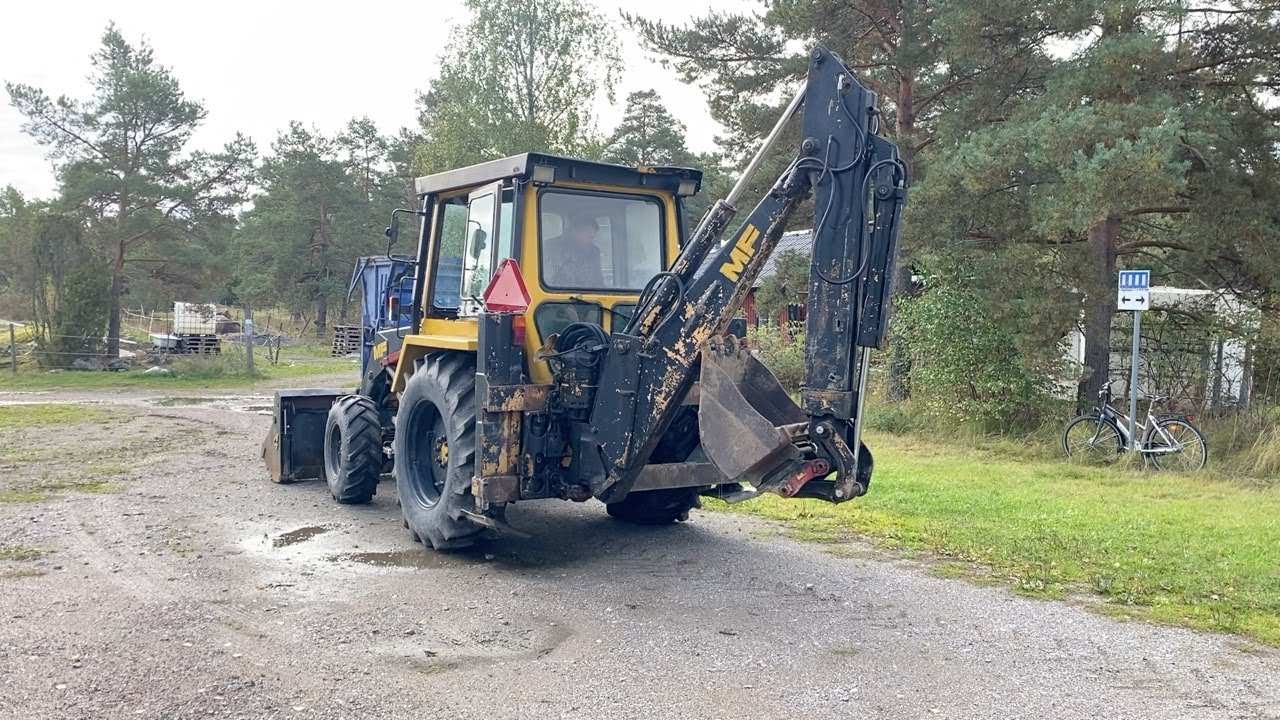 Köp Grävlastare Massey Ferguson 50D på Klaravik