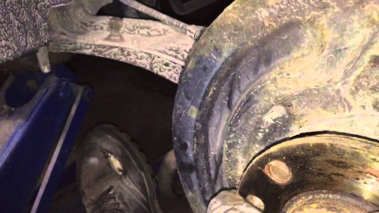 Vw t5 rear wheel bearing kind of worn out YouTube