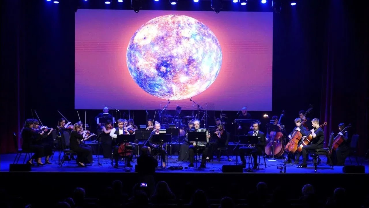 Mikołaj Majkusiak - Chamber Symphony “On the Revolutions of the Heavenly Spheres”