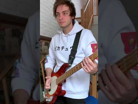 Trei Degete - Time Time, encore mieux! (avec de la basse)