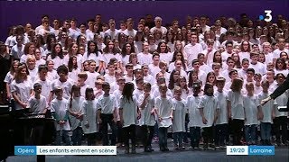 250 jeunes choristes pour accompagner les professionnels sur la scène de l'opéra de Nancy 250 jeunes choristes pour accompagner les professionnels sur la scène de l'opéra de Nancy