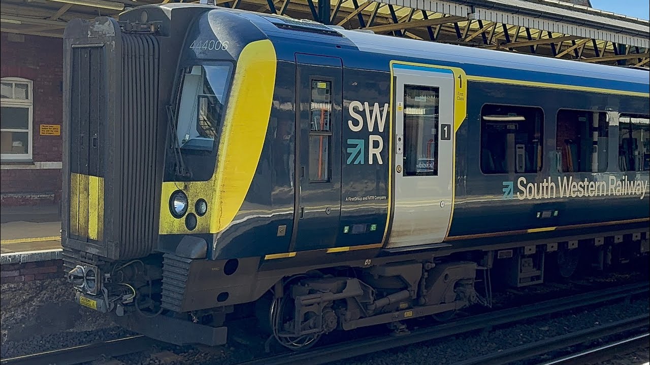 Wrapped Class 444 Class 444 Desiro | 444006 | South Western Railway | Basingstoke | 17/09 ...