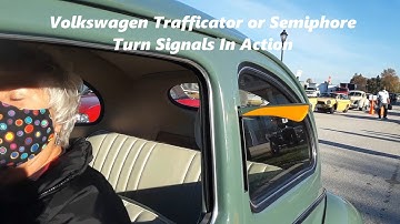 Volkswagen Semiphore or Trafficator In Action