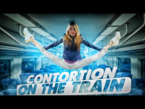 Contortion on The Train - Contortionist life. Circus Girl | FlexShow