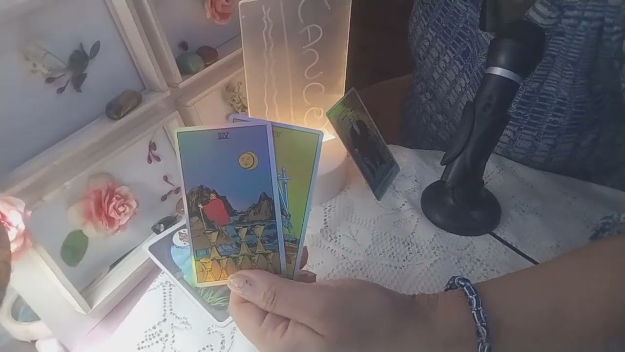 CANCER 01 a 07 de MARÇO #tarosignos #tarotcoletivo #leituradetarot #cancertarot 