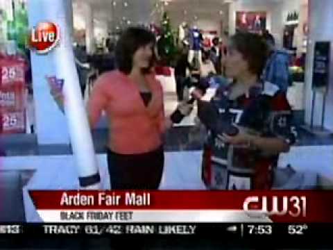 Katy Bowman Takes Foot Pain to the Mall in Sacrame...