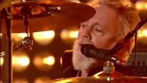 Queen + Adam Lambert - Somebody To Love (Live on X-Factor 2014)
