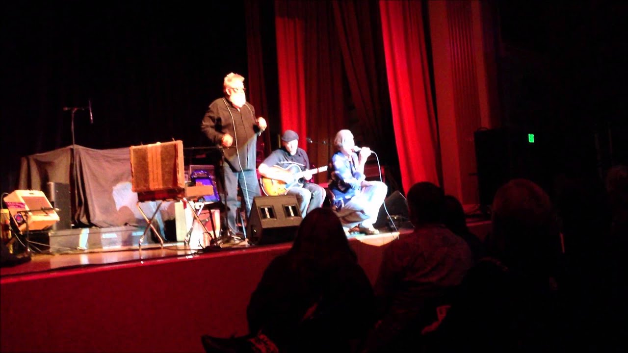 Grease Grit and Grime (acoustic) "Catfish Blues" Opening for Buddy Guy