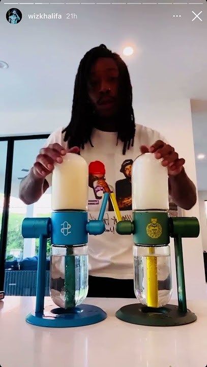 Wiz Khalifa with TWO gravity bong 😲