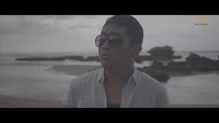 DUDY ORIS - Aku Yang Jatuh Cinta [Official Music Video]  - Durasi: 3:18. 