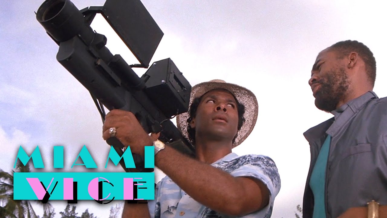 Tubbs Tries Out the Stinger | Miami Vice