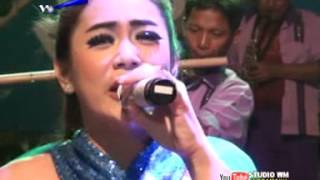 Download Lagu Esta Jos Live Show MP3 Download Lagu Esta Jos Live Show MP3
