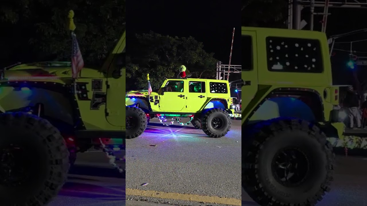 Davenport parade Christmas  jeep time 2025