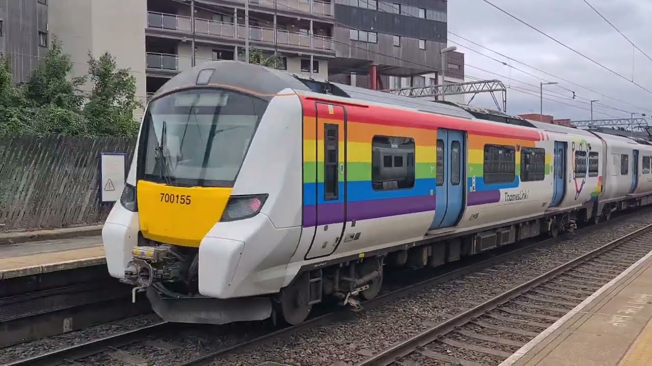 Trains at West Hampstead Thameslink 3/8/25