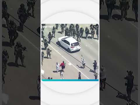 اشتباكات بين متظاهرين وعناصر دائرة الهجرة