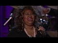 Aretha Franklin performs “Don't Play That Song” in tribute to Ahmet Ertegun