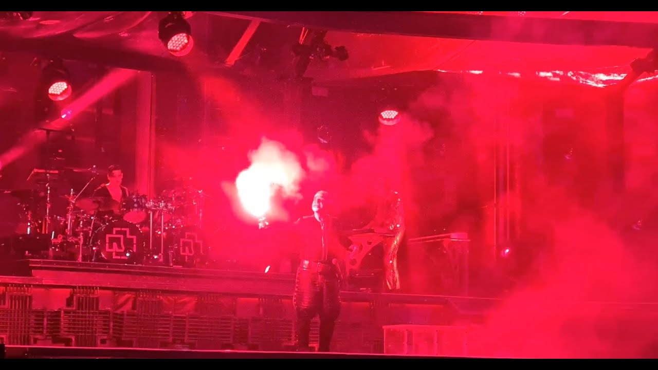 Rammstein LIVE Budapest - Mein Herz Brennt - YouTube