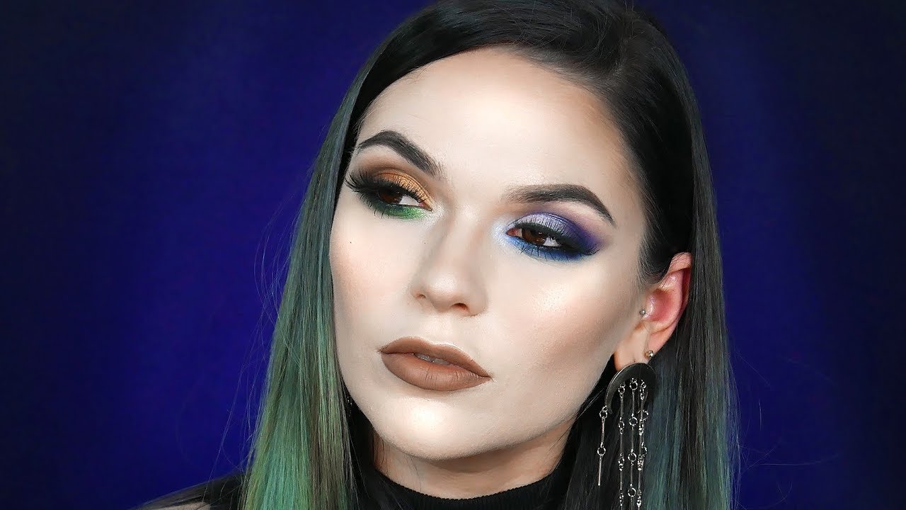 Two Toned Gradient Eyeshadow Tutorial - YouTube
