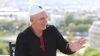 Godet Tim Shkupi, thotë se ‘Shefqet Krasniqi është kundër Kuranit, kundër librit të vet”