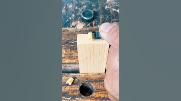 #shorts #asmr #woodworking #woodscraft #satisfying #chisel