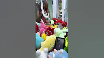 Pegando IPhone Na Máquina De Ursinho 
