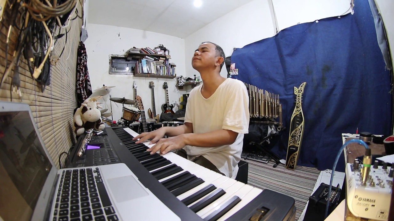  Indonesia Menangis  Sape Version YouTube