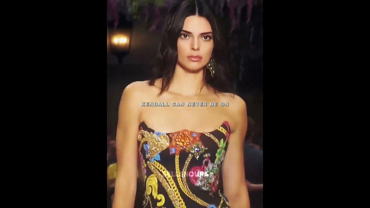 Kendall could never beat Bella on runway 🥶. 