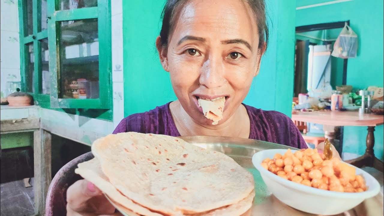 Aalu Matar Aur Roti recipe || Zenny Roy - YouTube