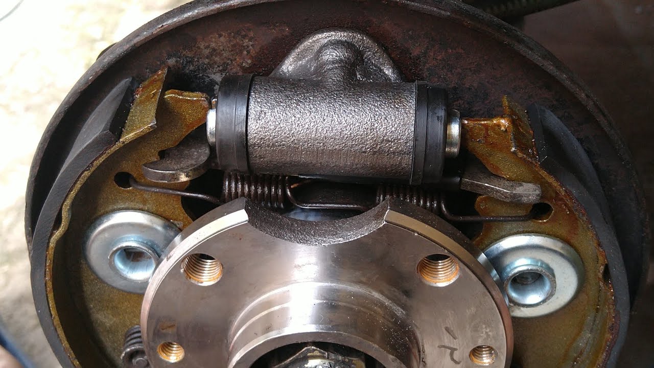 Revisão e trocas de freio Uno Mille