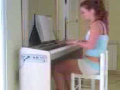 Fur Elise on piano