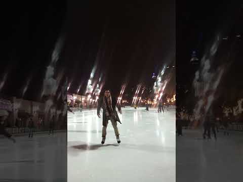 Vídeo: Com patinar sobre gel al Millennium Park de Chicago