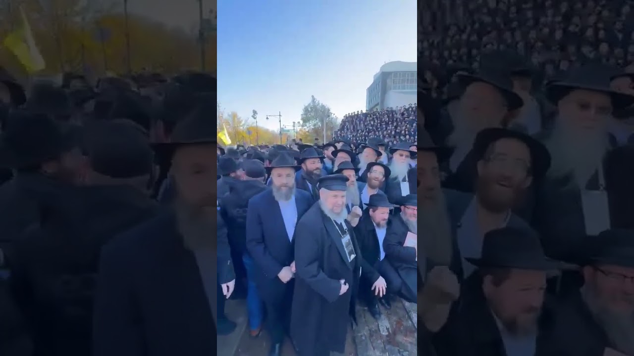 Thousands of Chabad Shluchim Stand Together in Annual Chabad Photo at 770 in Crown Heights