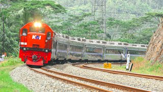 KERETA API PANJANG‼️ MENEMUKAN 26 KERETA API DI PERLINTASAN DAN TIKUNGAN