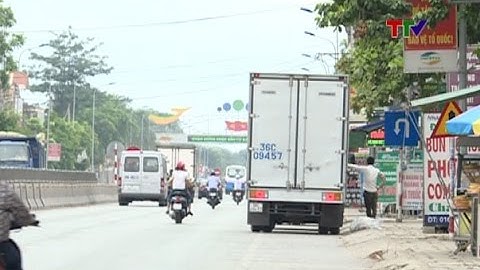 Cần chấn chỉnh tỉnh trạng lấn chiếm hành lang ATGT trên tuyến QL 1A