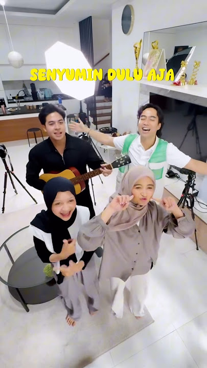 Senyumin dulu aja Halda Arafah Jerome Vidi