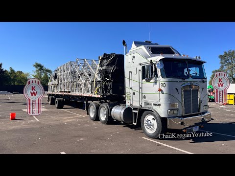 Kenworth Aerodyne Cabover K100E 90” Bunk Trucking With Staging Equipment