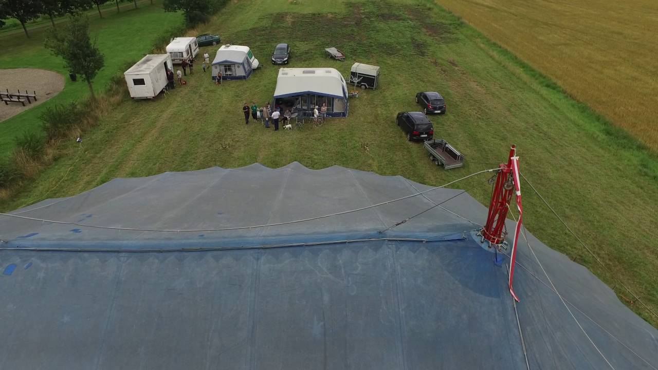 Revy i teltet preview