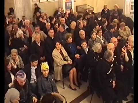 მაისურაძეთა დროშის კურთხევა