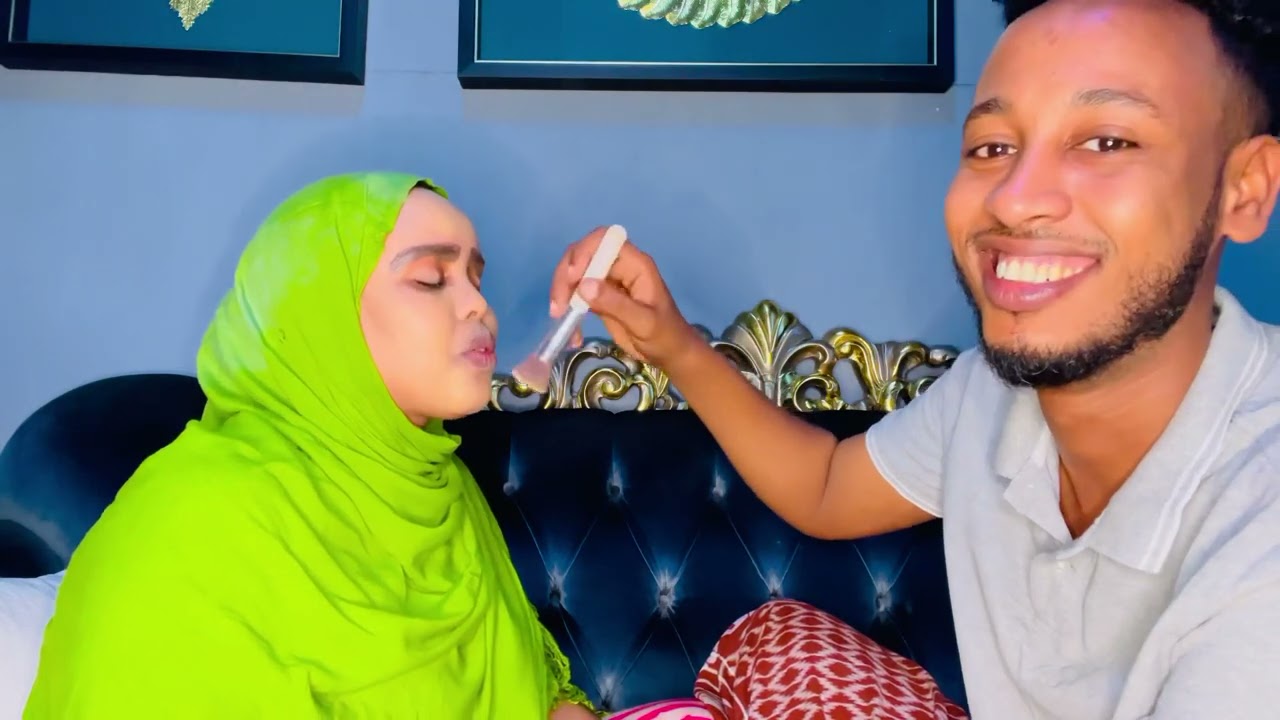 ABDIFITAH YARE OO SHAADIYA SHARAF MAKEUP UMARIYAY QOSOLKA ADUUNKA😂
