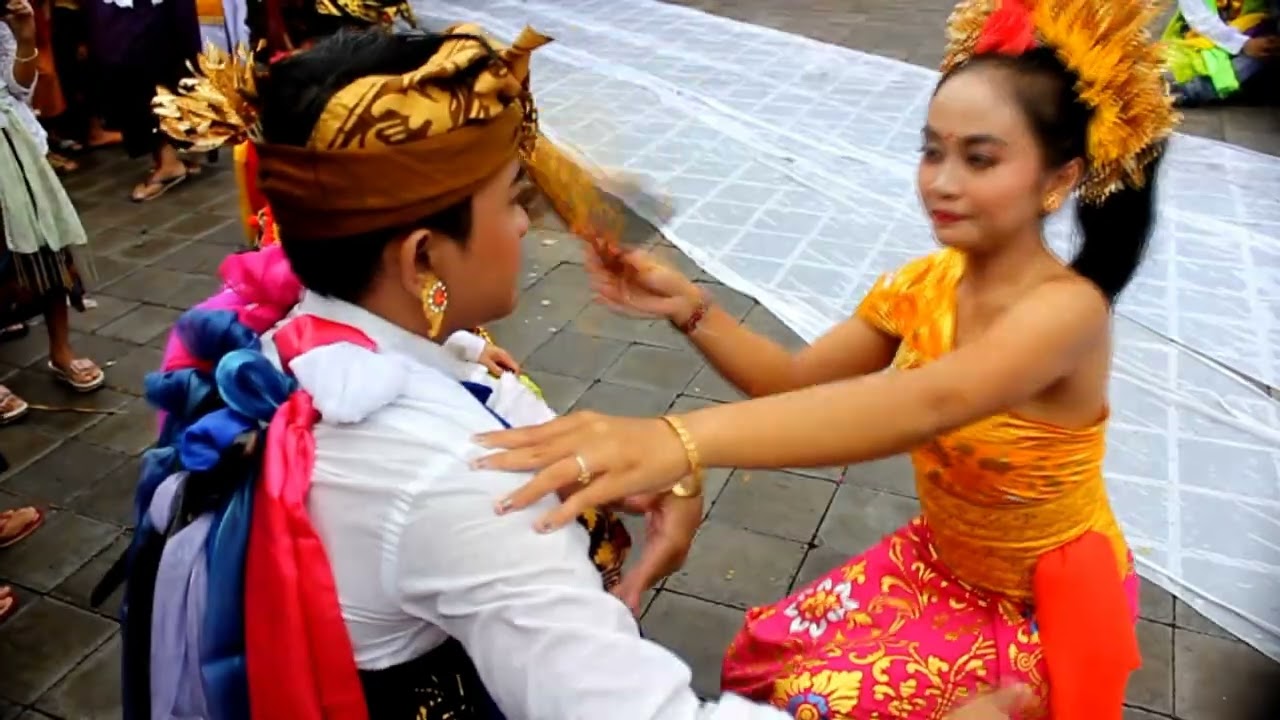 Selayang Pandang Desa Sidatapa