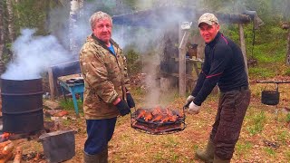 картинка: Живем Неделю в Тайге. Рыбалка. Закоптили Весь Улов в Бочке. Ближний Кордон.
