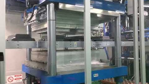 Fully Automatic three-station Thermoforming machine