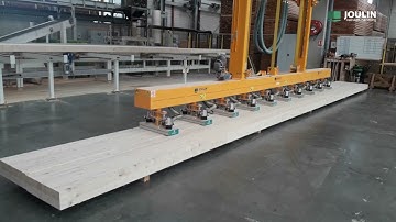 Oufeed a Wood CNC Center with ExtruGrip vacuum Grippers