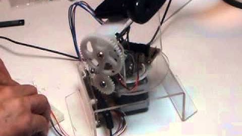 RaspberryPiライブカメラ可動部完成