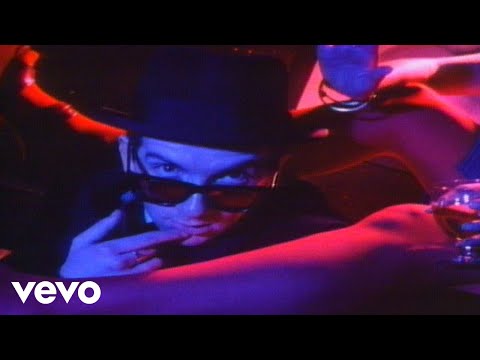 elvis-costello-&-the-attractions---clubland