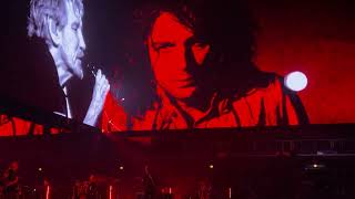 Video thumbnail of "Roger Waters shine on you crazy diamond live Chicago 2022"