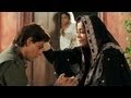 Mere desh ki har maa aap jaisi zaroor hai  scene  veerzaara  shah rukh khan kirron kher divya