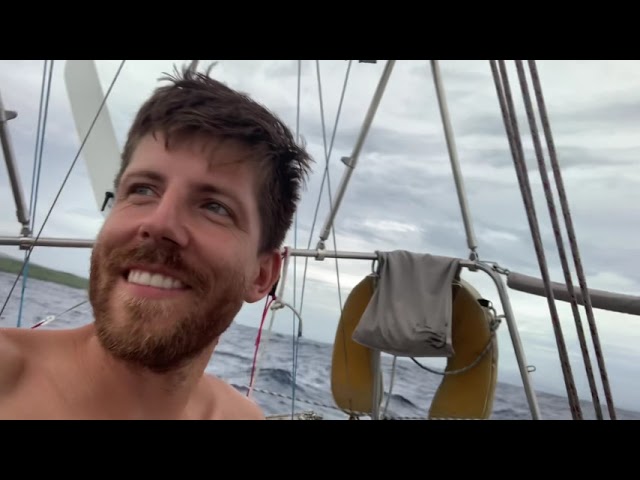 Sailing to Lono Harbor Molokai