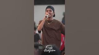 Download lagu FRESLY NIKIJULUW. sayang par sapa tampil di tual Maluku tenggara