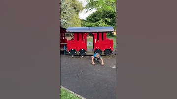 Rolling off the train Full HD